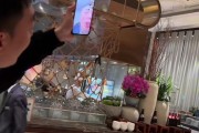 很激动！同曦老板和球队连线 宣布本场奖金加3倍 明天将亲自接机